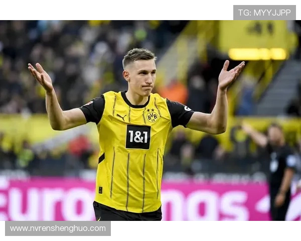 尼科·施洛特贝克:现代足球肌肉力量的象征 尼科·施洛特贝克:现代足球肌肉力量的象征